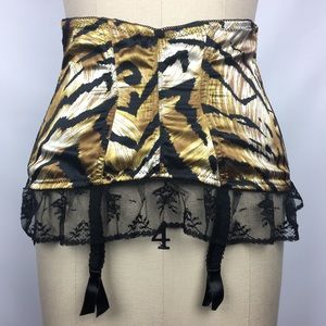 Agent Provocateur Tiger Lace Garter w4 Suspenders